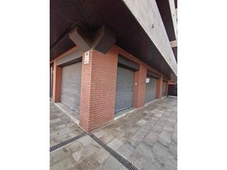 Lloguer Local Comercial  Viladellops. Local esquinero con gran visibilidad en vilanova i la geltrú