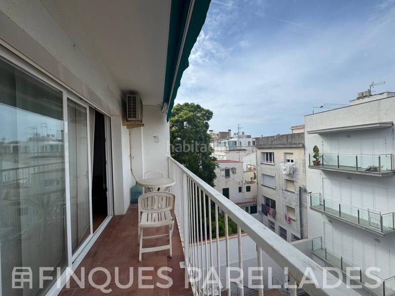 Foto 1f71269d-bd37-4f07-bc5c-d7c4b75c97a8. Piso gran piso con terraza y mucha luz en el corazón en Sitges