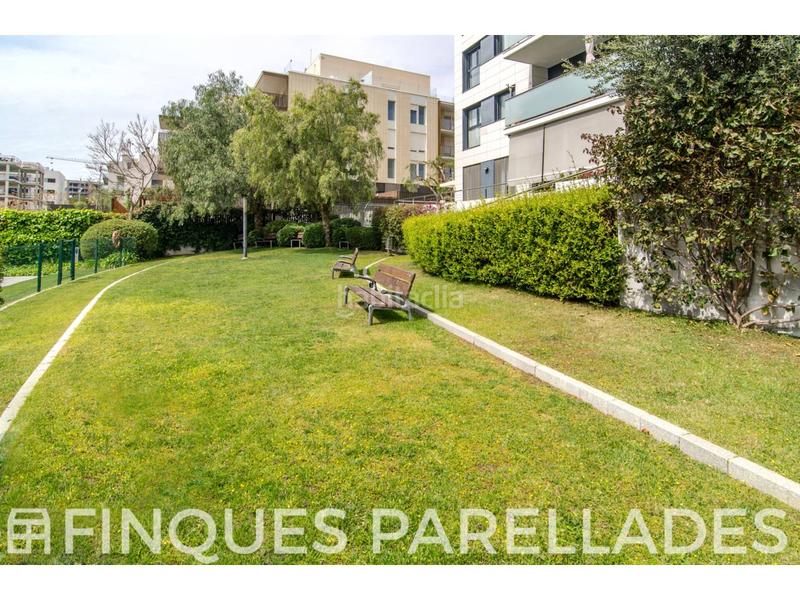 Foto 8c8eeb2b-6177-4f98-bca2-a6b584a20173. Pis amb calefacció aparcament piscina a La Plana Sitges