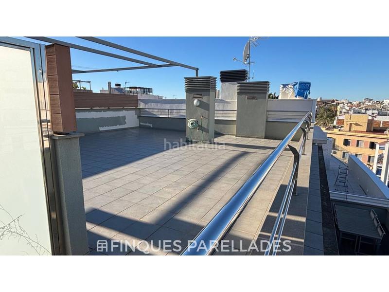 Foto f9a902c5-e4cb-4ea3-ba08-b66cbd60fa99. Àtic amb calefacció aparcament a Aiguadolç - Sant Sebastià Sitges