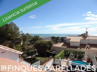 Casa adossada a Vallpineda-Santa Bàrbara. Exclusiva casa en vallpineda, sitges, con piscina privada, vista