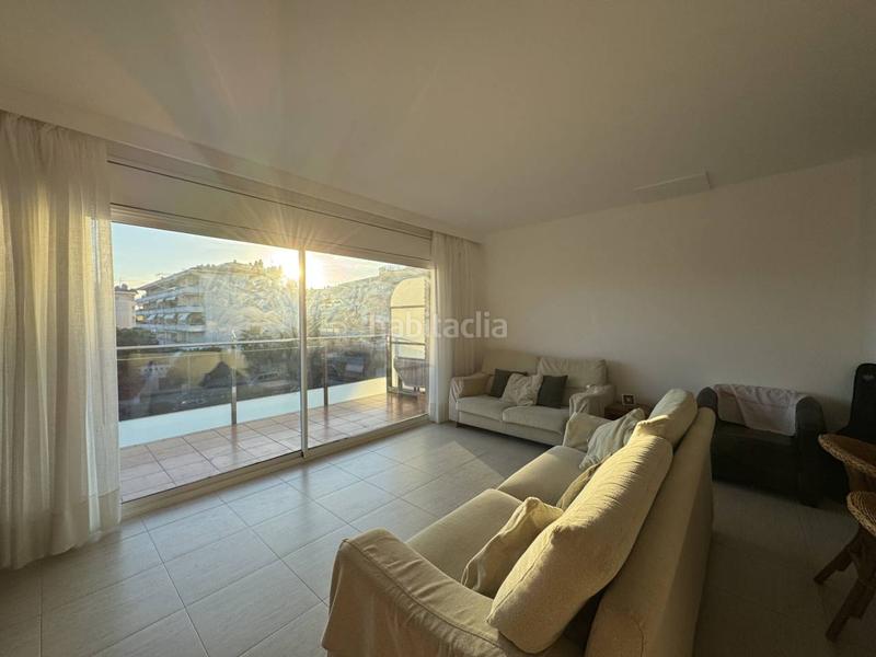 Foto 13bbf5a1-2a93-4e5f-bae9-763a7378e2c3. Miete dachwohnung mit heizung parking pool in Can Pei Sitges