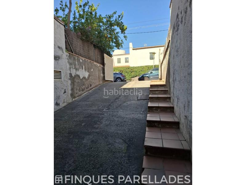 Foto 480e7ea7-126f-4e6d-89de-d2df7e1ae2cf. Doppelhaus mit heizung parking in Can Girona - Terramar - Vinyet Sitges