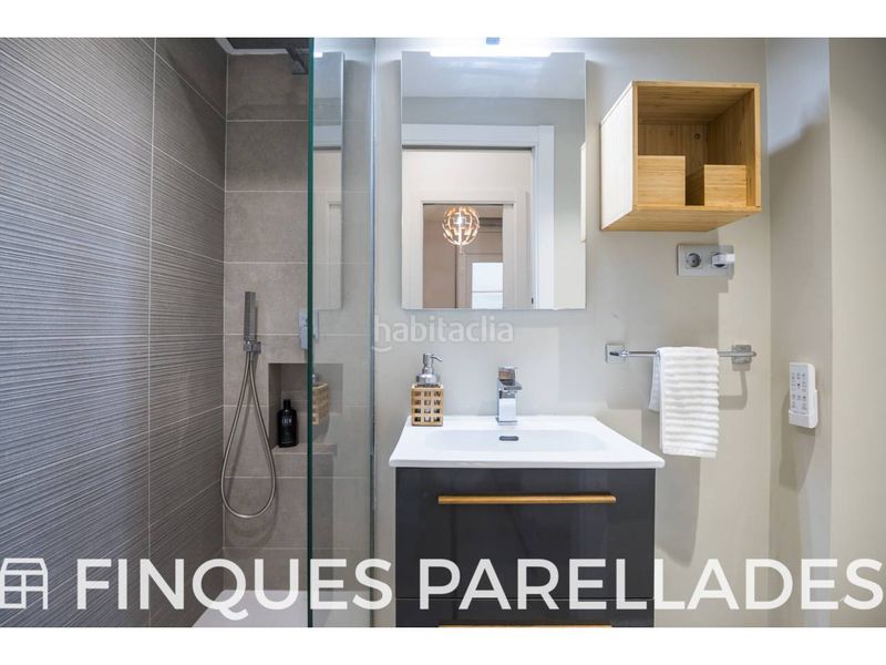 Foto 46529807-2576-4b7f-afc2-5ff0c17375fd. Pis amb calefacció aparcament piscina a Aiguadolç - Sant Sebastià Sitges