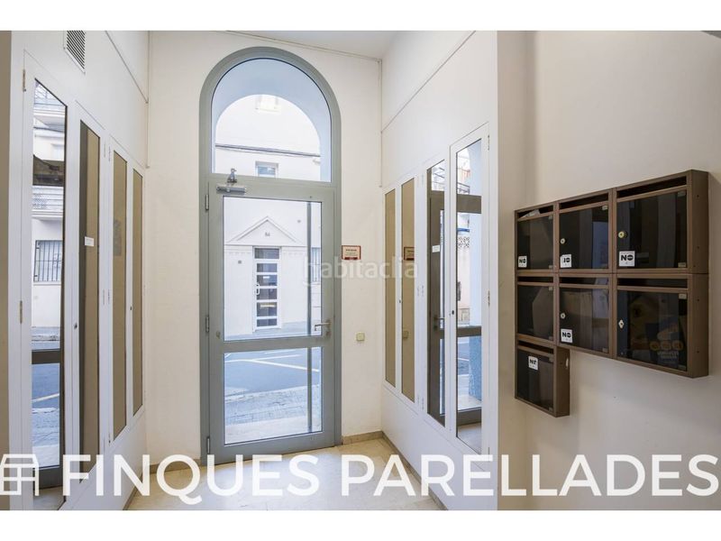 Foto bdb8ad60-287b-481f-b6c1-940afdecf910. Pis amb calefacció aparcament piscina a Aiguadolç - Sant Sebastià Sitges