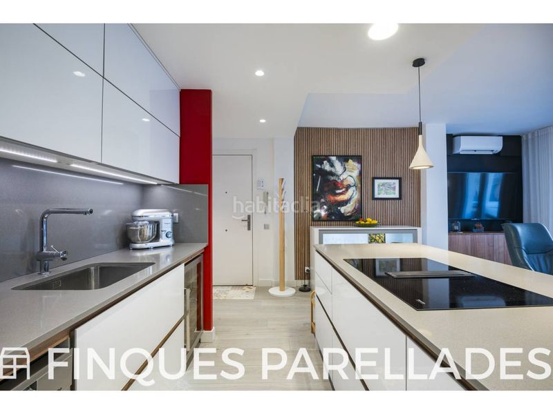 Foto fe38637e-7cf7-4b14-97fe-f385c8525c12. Pis amb calefacció aparcament piscina a Aiguadolç - Sant Sebastià Sitges