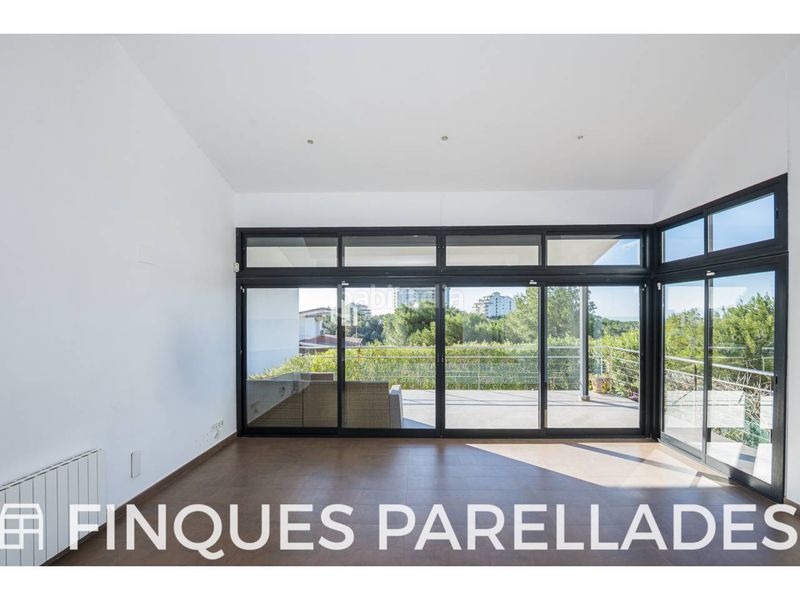 Foto 0e1d1cbe-c2bd-4e59-b28d-ce71ae0f43d9. Casa amb calefacció aparcament piscina a Vallpineda - Rocamar Sant Pere de Ribes