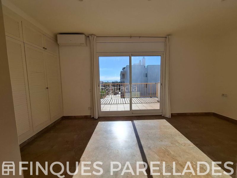 Foto 3c035b2f-d5cb-4c23-b1fa-75d335d30ac3. Casa aparellada amb calefacció aparcament a Can Girona - Terramar - Vinyet Sitges