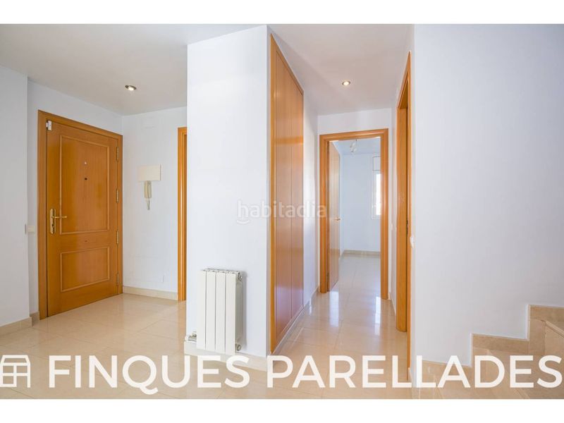 Foto 0b8bedd3-ac29-4233-9572-1d03511db1e2. Àtic amb calefacció aparcament piscina a Can Pei Sitges