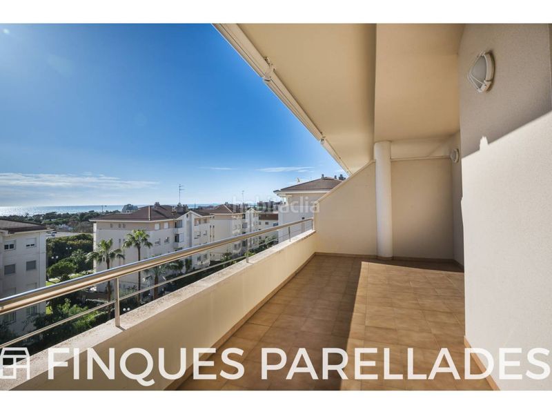 Foto c89aa71b-995e-4326-b0c4-fa7a7a2d982d. Àtic amb calefacció aparcament piscina a Can Pei Sitges