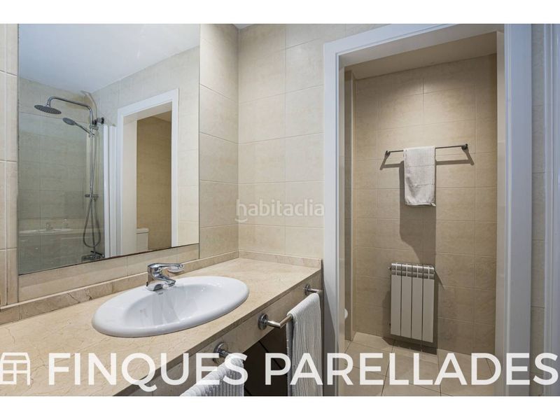 Foto cea4d281-181d-4b54-9cbb-2ee22a846e59. Àtic amb calefacció aparcament a Els Molins - Pins Vens Sitges