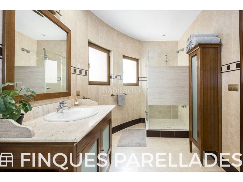 Foto 299c3c51-9e64-46e4-97cc-d4d9bf27ce43. Casa amb aparcament piscina a Levantina - Montgavina - Quintmar Sitges