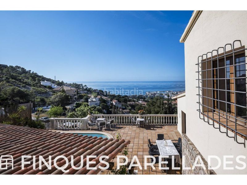 Foto 2fc0f553-d81d-435d-bef1-a0a8f63c823d. Casa amb aparcament piscina a Levantina - Montgavina - Quintmar Sitges