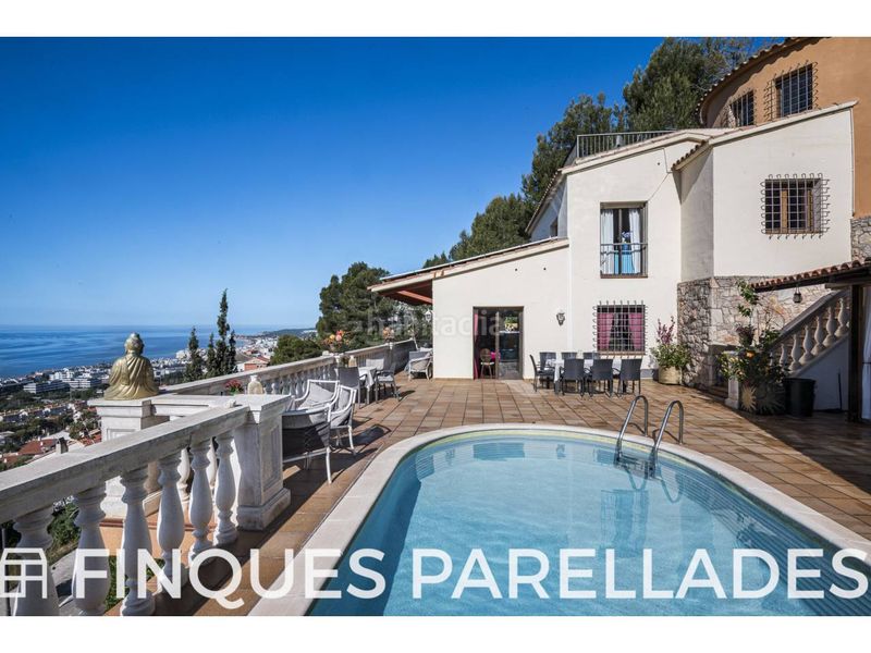 Foto 9595723a-20bd-46ad-9d43-b04c543d8b63. Casa amb aparcament piscina a Levantina - Montgavina - Quintmar Sitges
