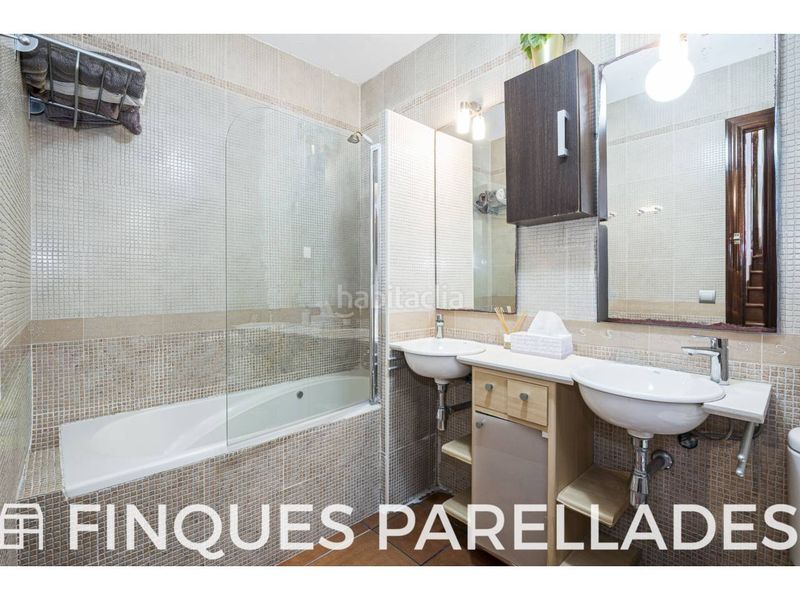 Foto d8167dca-9856-4ac0-96c2-87ad50c88ba4. Casa amb aparcament piscina a Levantina - Montgavina - Quintmar Sitges