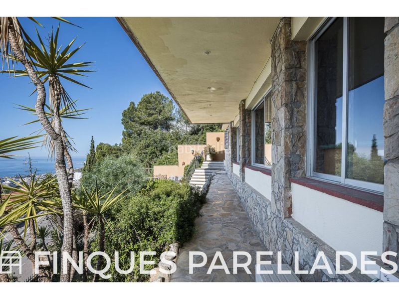 Foto dd6b0334-d055-45e1-a478-f070317aa995. Casa amb aparcament piscina a Levantina - Montgavina - Quintmar Sitges