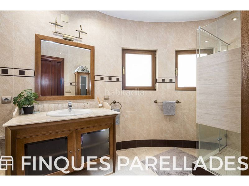 Foto e2fb49c7-fdf8-43e7-acc5-9df4699bad3e. Casa amb aparcament piscina a Levantina - Montgavina - Quintmar Sitges