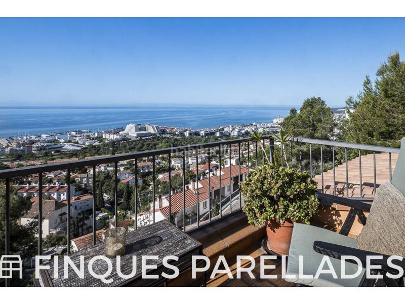 Foto f22e7cf8-33d9-4390-aee3-3d5f0063d45b. Casa amb aparcament piscina a Levantina - Montgavina - Quintmar Sitges