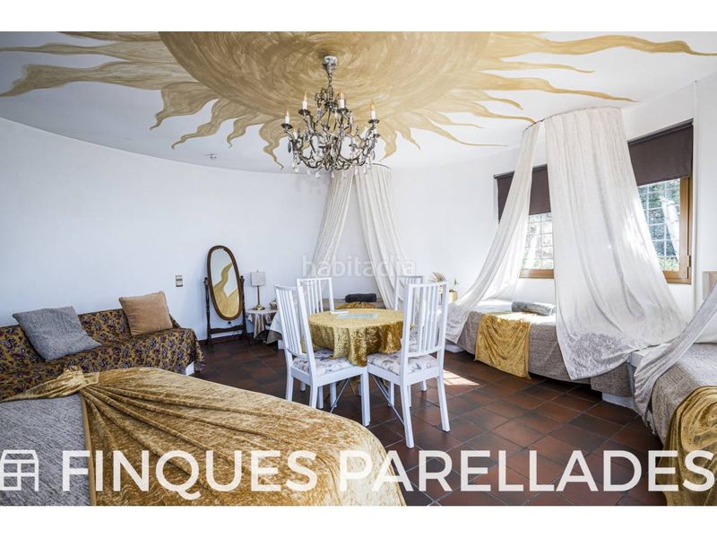 Foto f690cc1f-e48c-48d7-95d4-7d3f54deb069. Casa amb aparcament piscina a Levantina - Montgavina - Quintmar Sitges