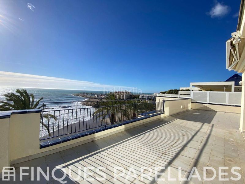 Foto 3ff12274-0465-48ba-aa29-b548aa27ad68. Àtic amb calefacció aparcament piscina a Aiguadolç - Sant Sebastià Sitges