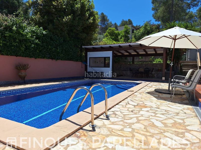 Foto a5b24756-e453-49e6-a32f-59c76c8299e5. Casa amb calefacció aparcament piscina a Olivella