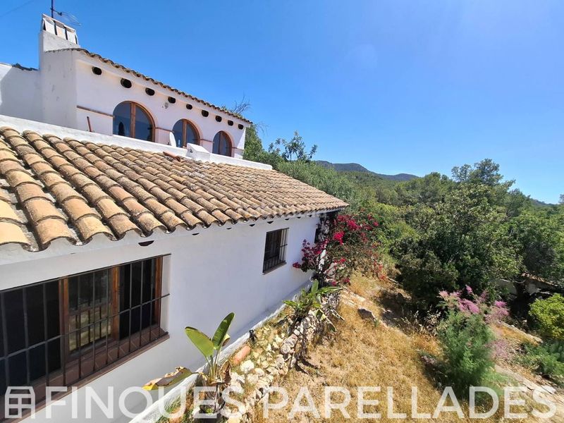 Foto e4c735ff-e96d-4a2d-be5b-471458631d54. Casa amb aparcament a Levantina - Montgavina - Quintmar Sitges