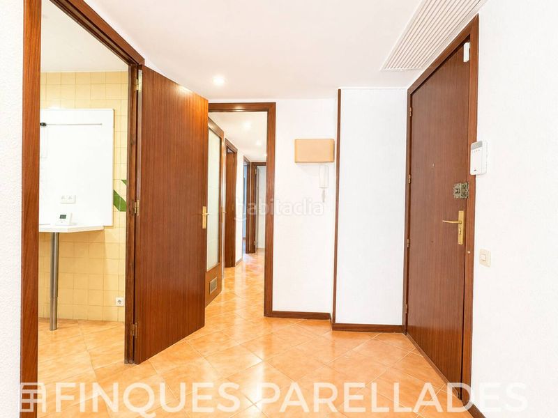 Foto bcdf1560-6921-4823-a453-ba5a541c29f1. Pis amb calefacció aparcament a Aiguadolç - Sant Sebastià Sitges