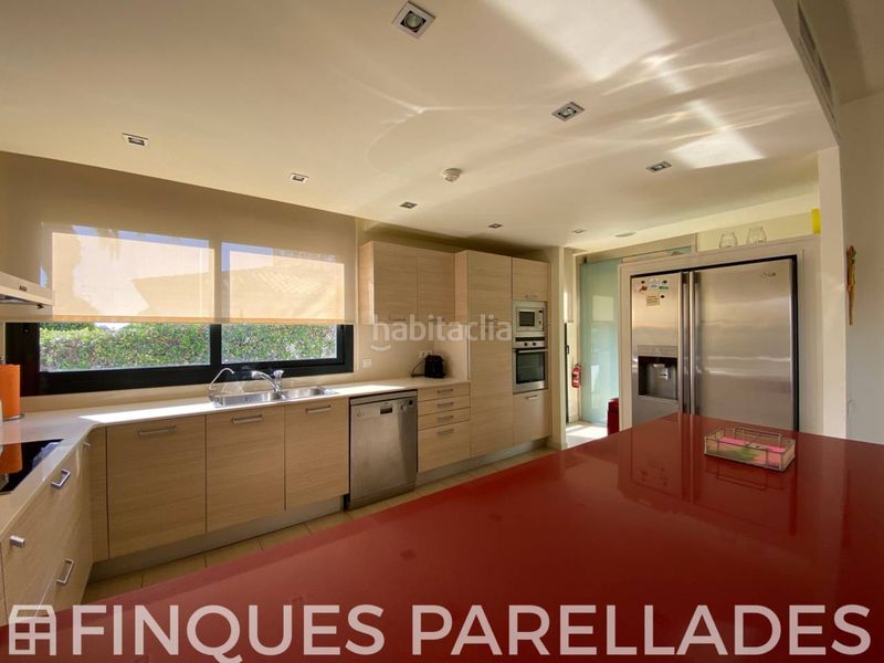 Foto 4264291e-c7f1-46aa-b786-58f25565740d. Casa amb calefacció aparcament piscina a Can Pei Sitges
