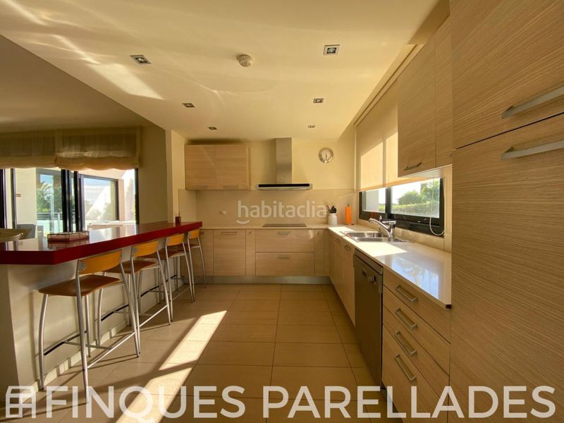 Foto 67e1ed0f-1c8e-45e5-8de3-b93953f71f16. Casa amb calefacció aparcament piscina a Can Pei Sitges
