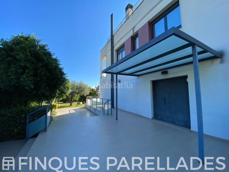Foto df626b6b-5bd2-4e00-8072-a0a2df992a51. Casa amb calefacció aparcament piscina a Can Pei Sitges