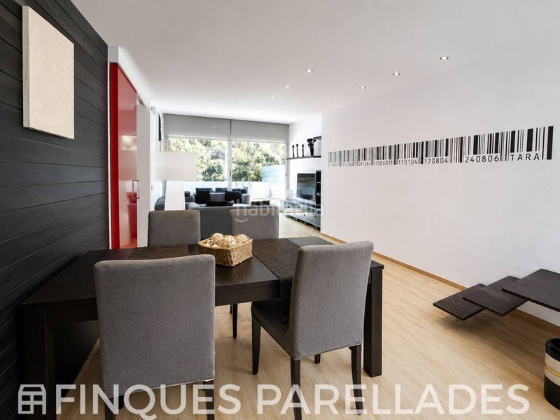 Foto 759a9ef5-ff1f-44d1-b0a9-bfc1e4b9eb7d. Casa amb aparcament piscina a Canyelles