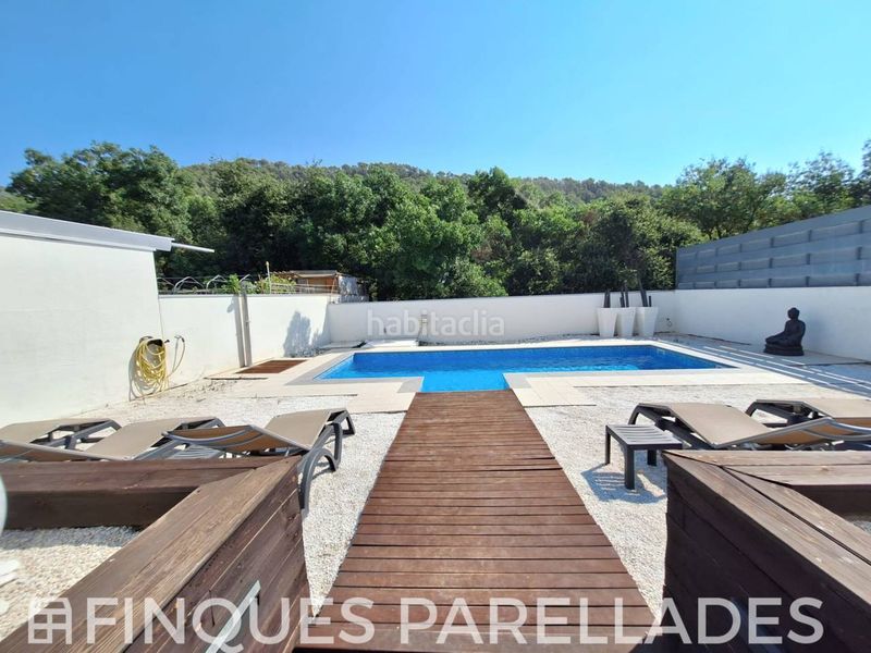 Foto a328ed39-840e-45eb-9fa6-3fa048ebdeda. Casa amb aparcament piscina a Canyelles