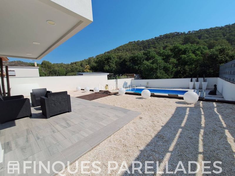 Foto e9721bc6-2004-46f2-8a19-a3a44d32047d. Casa amb aparcament piscina a Canyelles