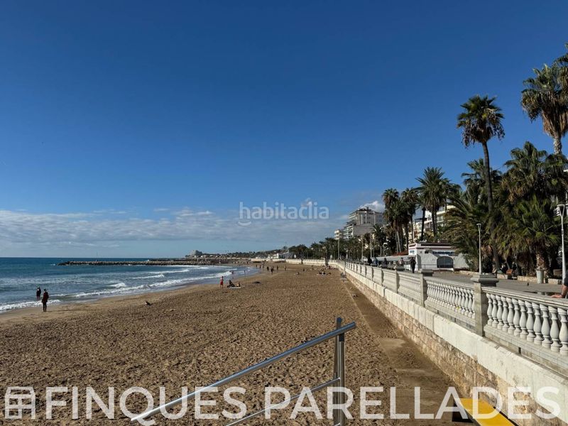 Foto ffd80461-b570-4800-8b01-bf21dae7aabb. Traspàs local comercial a Centre Sitges