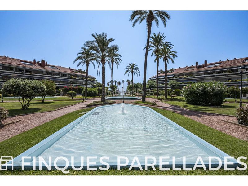 Foto 489f2292-55c4-424c-856b-a1edc6bd1884. Pis amb calefacció aparcament piscina a Can Girona - Terramar - Vinyet Sitges