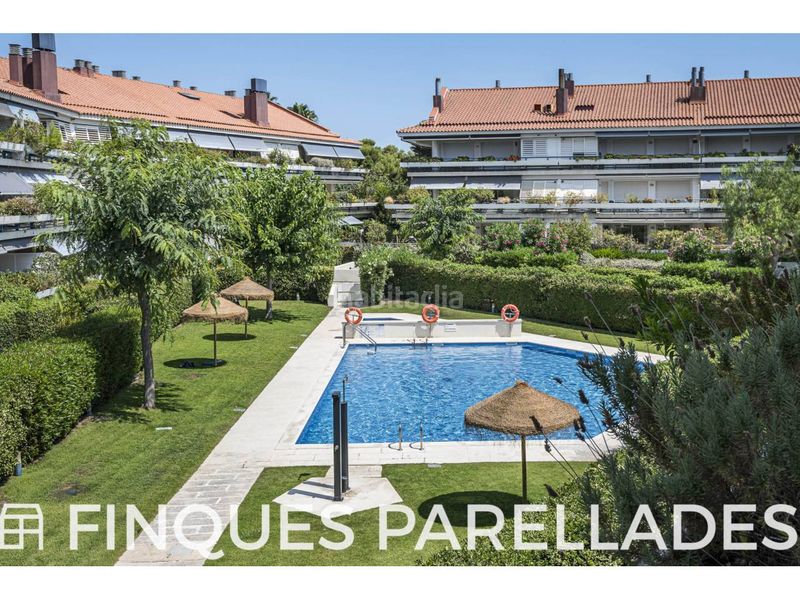 Foto cc5570a8-607f-42b3-9bf2-f1ac489b48b4. Pis amb calefacció aparcament piscina a Can Girona - Terramar - Vinyet Sitges