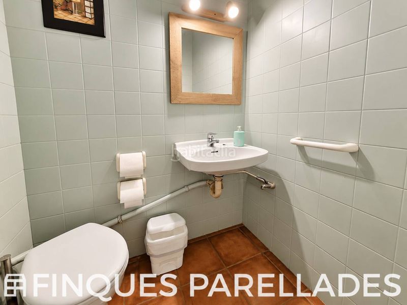 Foto b651d134-bc9e-4753-b3eb-e3350bee90fe. Local comercial a Centre Sitges