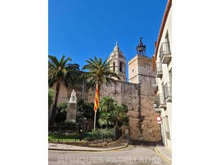 Lloguer Local Comercial a Centre. Local comercial con carácter en el casco antiguo de sitges