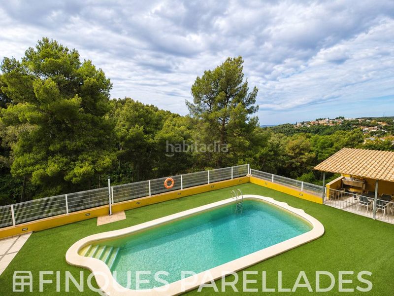 Foto 9761caa2-c4b3-4dd1-b007-f2f0af0206aa. Casa amb calefacció aparcament piscina a Canyelles
