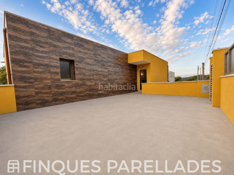 Foto eae58c7d-54fb-4d30-8081-ed10a66d9b65. Casa amb calefacció aparcament piscina a Canyelles