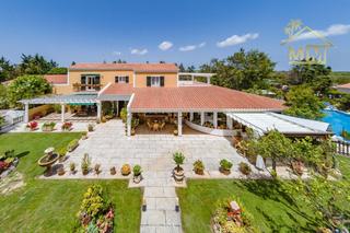 Chalet à Sant Climent-Es Canutells. Chalet en venta en binixica  mahon menorca con piscina
