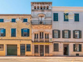 Maison à S'arraval 13. Edificio emblematico en mahon para reformar
