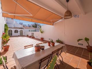 Casa en Carrer de sant elies 23a. Casa reformada en mahón con garaje