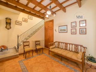 Casa a Carrer cala corb 6. Casa señorial en venta en menorca
