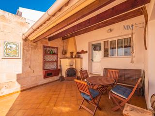 Casa a Carrer cala corb 6. Casa señorial en venta en menorca