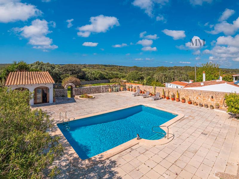 Foto 0b1587c7-38cf-4185-9385-11d3da5b171a. Casa en carrer s'arribada 21 casa de campo en venta en menorca en Sant Lluís