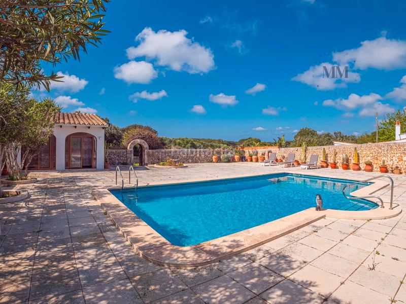 Foto 275afabc-3999-4748-9a5a-be618bb2b6d7. Casa en carrer s'arribada 21 casa de campo en venta en menorca en Sant Lluís