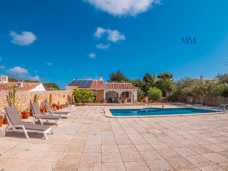 Foto a56e95c5-61e9-45aa-99c0-0ed66cb4cae3. Casa en carrer s'arribada 21 casa de campo en venta en menorca en Sant Lluís