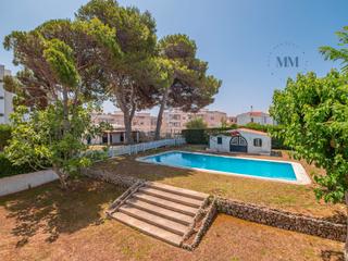 Maison à Avinguda del port de maó 9. Propiedad exclusiva en zona privilegiada de mahon