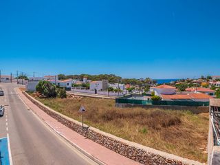 Wohngrundstück  Avinguda central 100. Solar urbano en esquina en una de las mejores zonas de cala en p